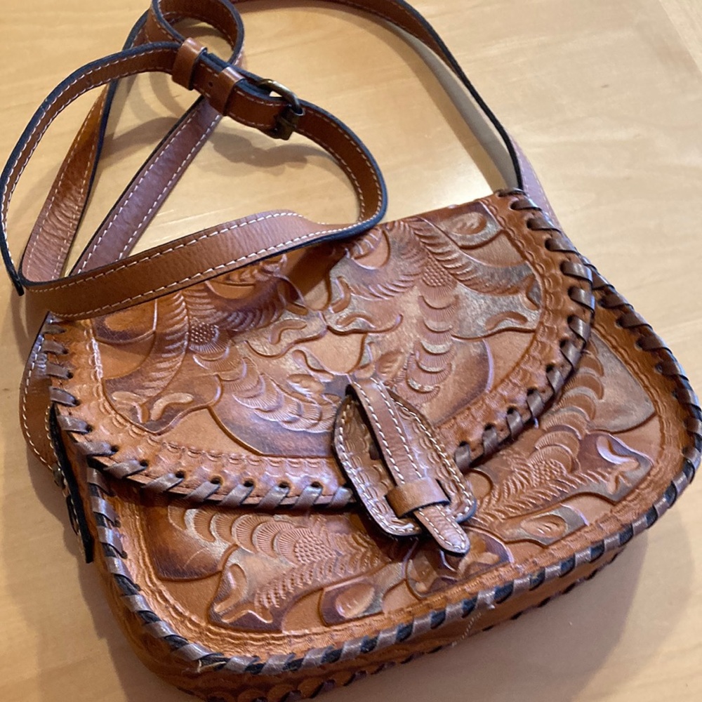 Ladies Patricia Nash crossbody bag. It was used a few times then put in storage.